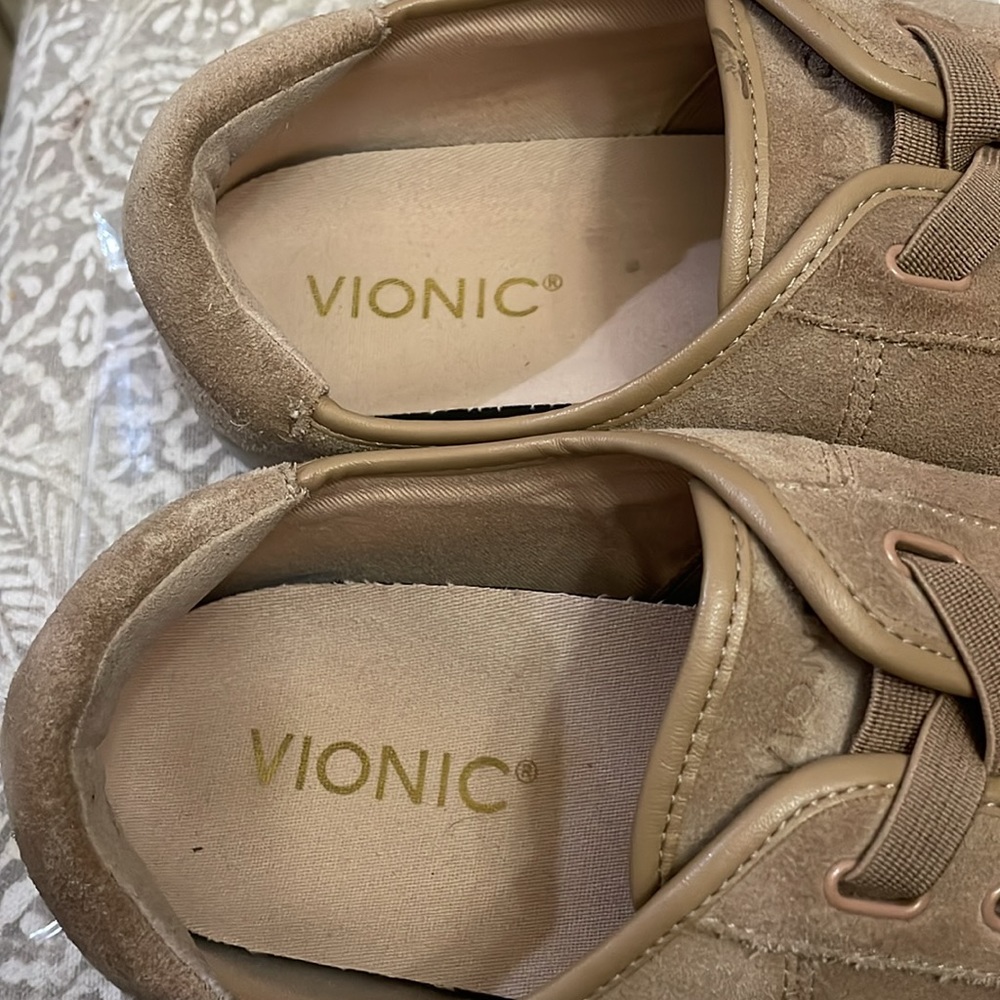 Vionic Jean Suede Sneakers Women Size 9.5 Slip On Leather Taupe Comfort Casual - Picture 4 of 9